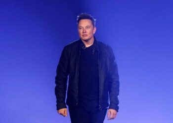 Elon Musk’s top 5 mantras for achieving success
                              
                              Published by Livemint | 29 Dec 2024