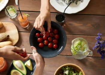 5 superfoods you can have at lunch
                              
                              Published by Livemint | 13 Dec 2024