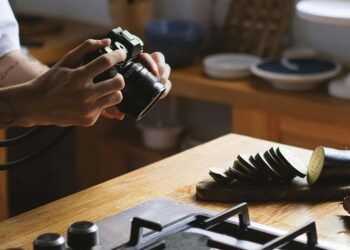 6 travel destinations for foodies
                              
                              Published by Livemint | 23 Dec 2024