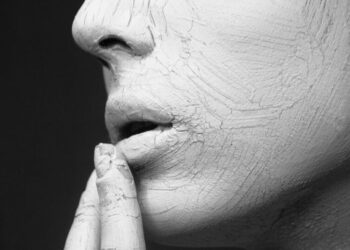 5 things to keep your skin healthy this winter
                              
                              Published by Livemint | 19 Dec 2024