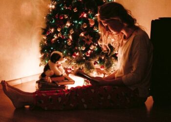 5 countries that follow old Christmas traditions
                              
                              Published by Livemint | 23 Dec 2024