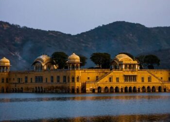 5 warm places in India to escape the winter chill
                              
                              Published by Livemint | 22 Dec 2024