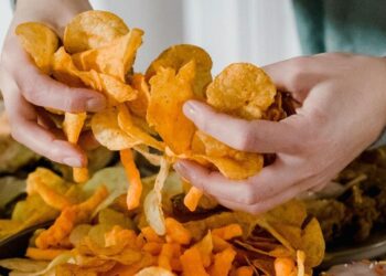 5 foods that trigger inflammation
                              
                              Published by Livemint | 20 Dec 2024