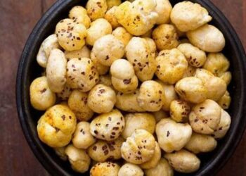 Fox Nut: 5 Reasons To Eat Makhana Daily
                              
                              Published by Livemint | 24 Jan 2025