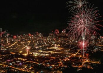 5 Best European Destinations for a Magical New Yea …
                              
                              Published by Livemint | 31 Dec 2024