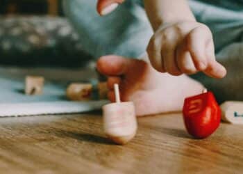 5 Traditional Indian Games That Deserve a Comeback
                              
                              Published by Livemint | 07 Jan 2025