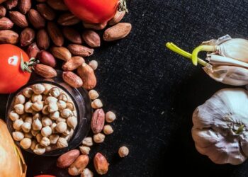 Top 5 Must-Try Superfoods for a Healthy New Year
                              
                              Published by Livemint | 08 Jan 2025