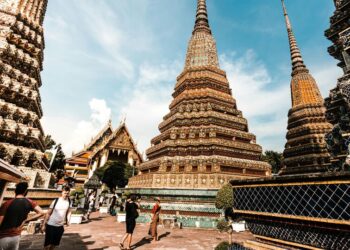 5 Must-Visit Historical Landmarks Around The World
                              
                              Published by Livemint | 27 Jan 2025