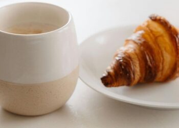 6 winter snacks to lower cholesterol and reduce pl …
                              
                              Published by Livemint | 13 Jan 2025