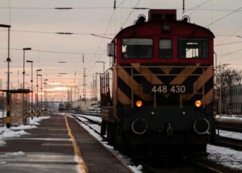 7 world’s most stunning train stations to visit
                              
                              Published by Livemint | 31 Jan 2025