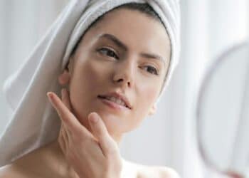 Try These 5 Food Dishes For Clear Skin
                              
                              Published by Livemint | 08 Jan 2025