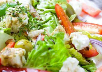 5 Wholesome Lunch Dishes To Brighten Your Day
                              
                              Published by Livemint | 22 Jan 2025