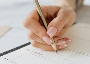 5 Micro-Habits To Add To Daily Routine
                              
                              Published by Livemint | 21 Jan 2025