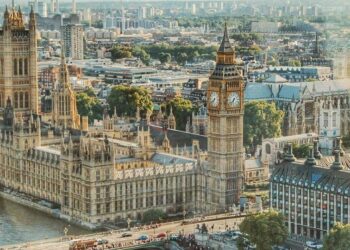 Winter Escape: 7 Britain's  Natural Wonders To Exp …
                              
                              Published by Livemint | 19 Jan 2025