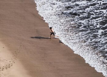 5 Hidden Gems For Beach Lovers In India
                              
                              Published by Livemint | 22 Jan 2025