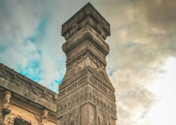 Republic Day Special: Famous Monuments to Visit in …
                              
                              Published by Livemint | 25 Jan 2025