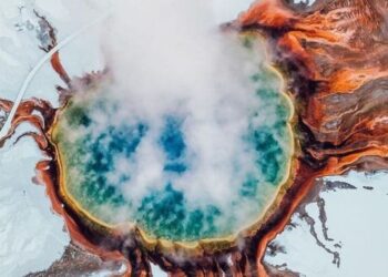 5 stunning natural wonders you won’t believe exist
                              
                              Published by Livemint | 25 Feb 2025