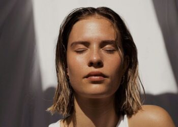 5 anti-ageing foods you should eat daily
                              
                              Published by Livemint | 03 Feb 2025