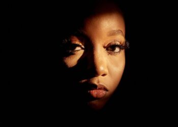 5 superfoods for glowing skin
                              
                              Published by Livemint | 17 Feb 2025