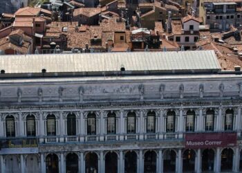 6 UNESCO World Heritage Sites you must visit at le …
                              
                              Published by Livemint | 26 Feb 2025