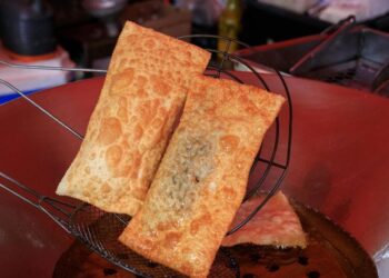 5 healthy snacks to curb cravings
                              
                              Published by Livemint | 28 Feb 2025