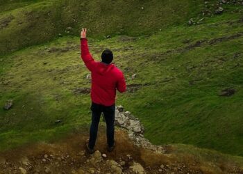 5 Tips to Plan the Perfect Workation Trip
                              
                              Published by Livemint | 16 Feb 2025