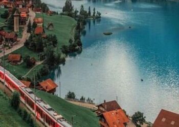 Top 5 Instagrammable Destinations For 2025
                              
                              Published by Livemint | 29 Mar 2025