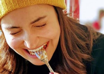 8 Bollywood celebrities and their favourite street …
                              
                              Published by Livemint | 22 Mar 2025