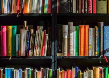 6 must-read biographies to build yourself
                              
                              Published by Livemint | 25 Mar 2025