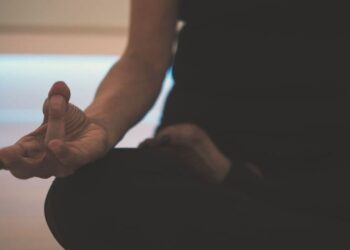 5 easy calming meditation techniques for teenagers
                              
                              Published by Livemint | 29 Mar 2025