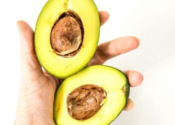 6 energy-boosting superfoods for an active day
                              
                              Published by Livemint | 20 Mar 2025