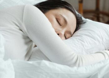 7 superfoods that help you sleep better
                              
                              Published by Livemint | 19 Mar 2025