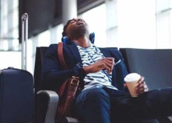 6 Best Superfoods for Jet Lag Recovery
                              
                              Published by Livemint | 06 Apr 2025