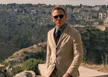 5 James Bond most iconic locations you can visit
                              
                              Published by Livemint | 06 Apr 2025