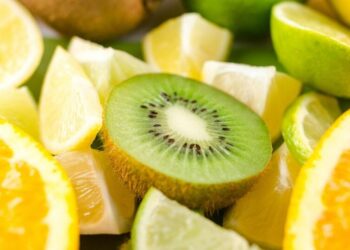 6 best hydrating superfoods for exercise
                              
                              Published by Livemint | 02 Apr 2025